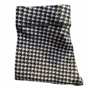 Smartwool Women's Classic Thermal Merino Base Layer B&W Houndstooth Leggings.